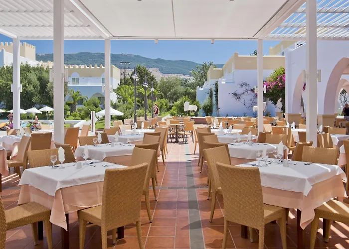 Semesteranläggning (resort) Platanista 4*