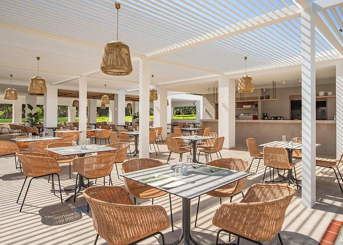 Semesteranläggning (resort) Platanista 4*