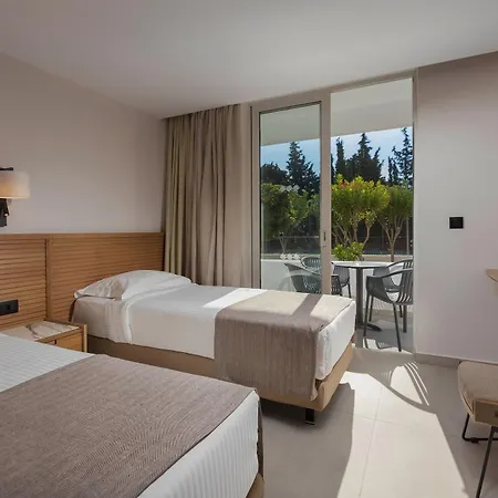 Platanista Resort